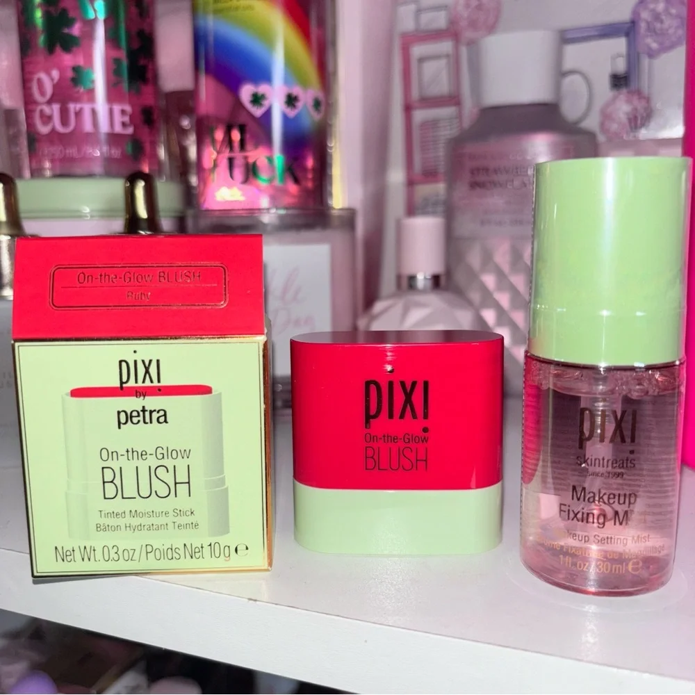 💝NEW mini Pixi On-the-Glow Blush Ruby & makeup fixing mizt💝